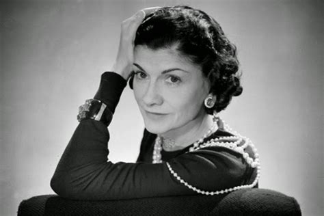 coco chanel biografia|Coco Chanel death.